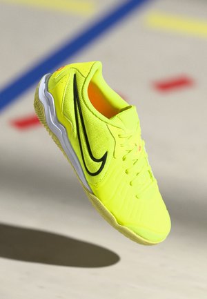 TIEMPO LEGEND 10 ACADEMY IC - Zaalvoetbalschoenen - volt/black