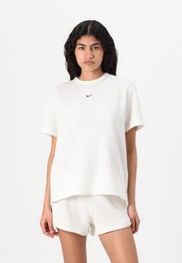 Nike Sportswear - Basic T-shirt - sail/black Thumbnail Image 1