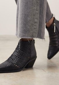 Gioseppo LIVONIA - Botines bajos - black