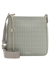 Borsa a tracolla sintetica grigia con texture, dotata di tracolla regolabile, hardware dorato e dettaglio del logo. Presenta un motivo geometrico sulla parte anteriore.