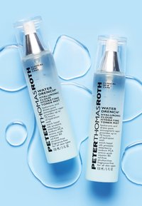 Peter Thomas Roth WATER DRENCH HYDRATING TONER MIST - Tonic