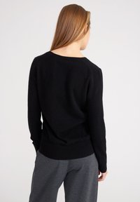 Style Republic KASCH-MIR V-NECK JUMPER - Strickpullover - black