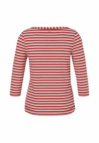 Rood-witte gestreepte lange mouwtop met een ronde hals en kleine knoopdetail aan de achterkant. Zacht materiaal met een getailleerde pasvorm.
