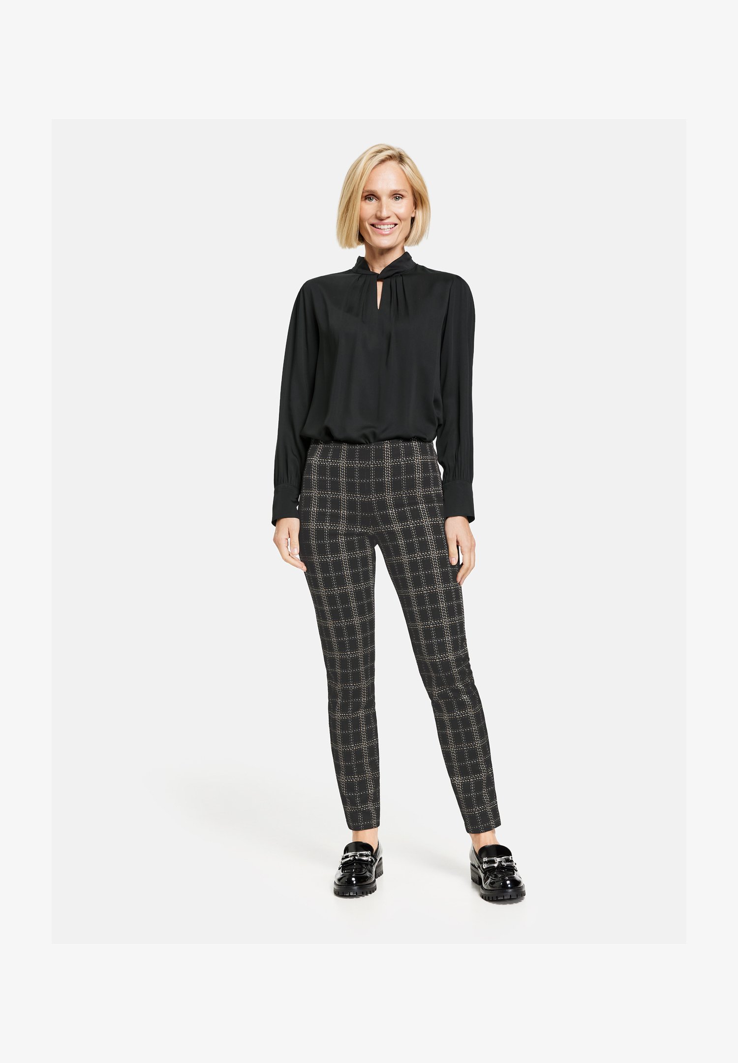 Gerry Weber Pantaloni Donna A Gamba Larga - Dritti, In Lino 100%, Con Tasche E Passanti, Materiale Sostenibile