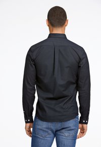 Lindbergh OXFORD SUPERFLEX - Overhemd - black