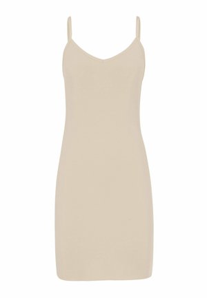 Beige mouwloze slipjurk met dunne bandjes en een subtiele V-hals, ontworpen voor een slanke pasvorm en knielengte.
