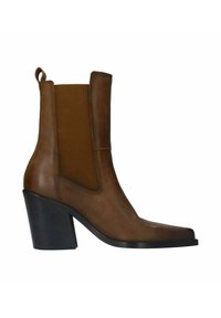 Bottine en cuir marron avec des panneaux latéraux élastiques, bout carré et un talon épais noir. Texture lisse avec un minimum de détails.