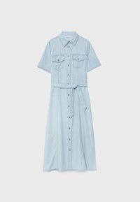 Vaalean sininen farkkamekko lyhyillä hihoilla, napit edessä, kaksi rintataskua ja vyötärönauha säätöä varten. Klassinen kauluspaita.