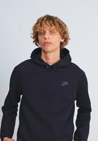 Nike Sportswear TECH FLEECE HOODIE - Huppari - black