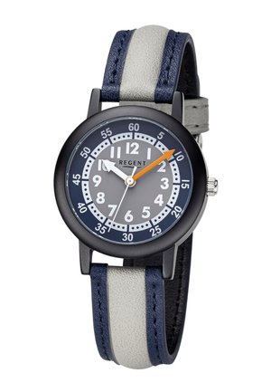 Montre analogique ronde noire avec cadran numéroté gris et blanc, aiguille des minutes orange, aiguille des heures blanche, et bracelet cousu bleu et gris.