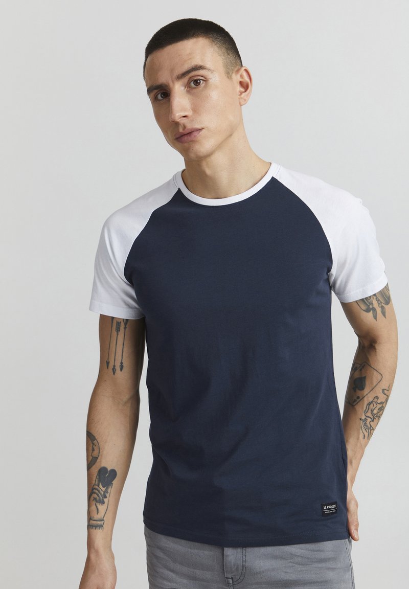 Pack De 3 Camisetas Regular Fit - Blanco/Marrón - HOMBRE | H&M ES
