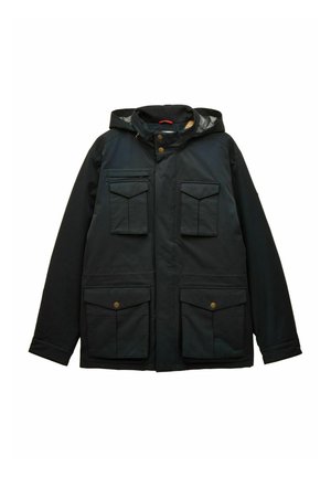 Ūdensizturīga melna jaka ar kapuci, divām krūšu kabatām un divām apakšējām atloku kabatām, ar misiņa pogām un izturīgu auduma faktūru.