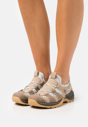 Trainers - fango/porzellan/silverflower