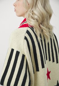 Jaded London TEAM ZIP THROUGH - Cardigan - dark blue/off-white/red