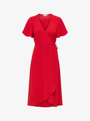Rode wikkeljurk met korte vleugelmouwen, V-hals, zijstrik in de taille en asymmetrische geplooide zoom.