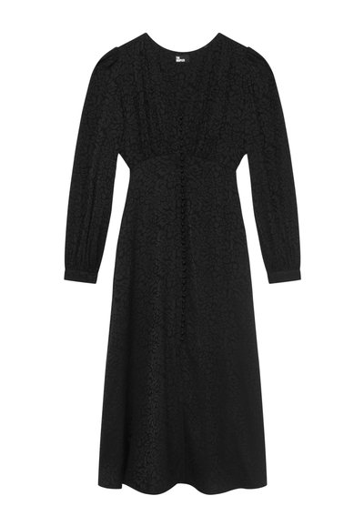 Czarna sukienka z długim rękawem z subtelnym teksturowanym wzorem kwiatowym, z dekoltem w kształcie litery V i zapięciem na guziki z przodu, z marszczonymi ramionami i zwężanymi mankietami.