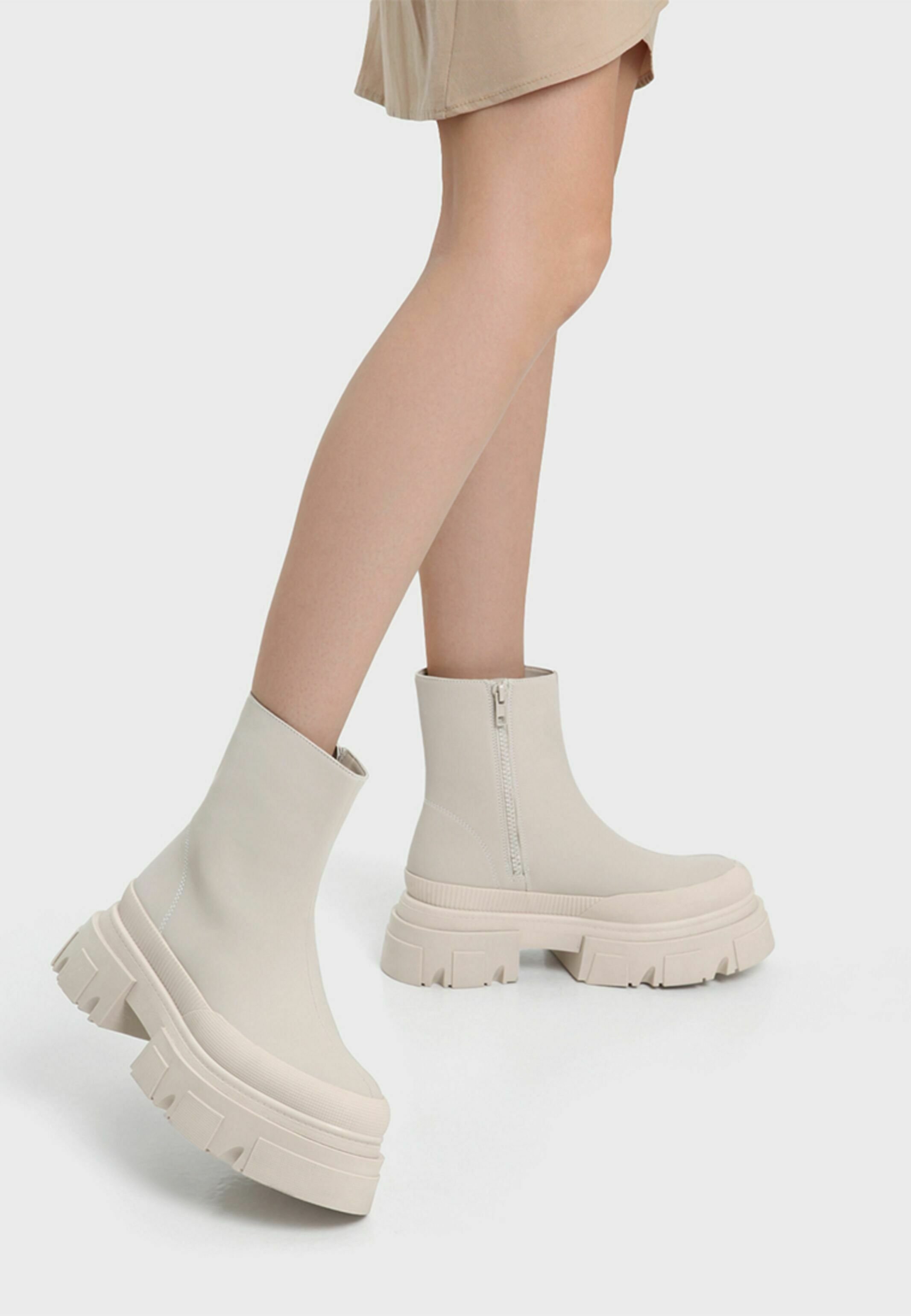 plateau boots bershka