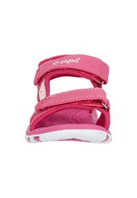 Rosa sandaler med justerbara tygremmar, vita gummisulor och en zigzag-logotyp. Har en konturerad fotbädd för komfort.