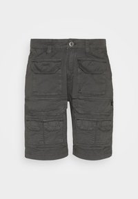 Shorts cargo en gris foncé, fabriqués en tissu résistant. Caractérisés par plusieurs poches à rabats, un design structuré et des coutures renforcées.