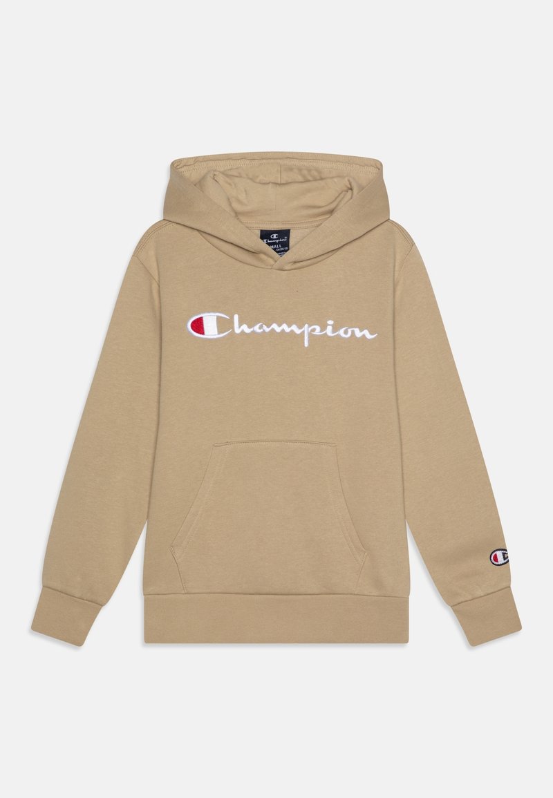 Sweat à capuche beige Champion avec poche kangourou à l'avant, capuche et logo Champion brodé blanc et rouge sur la poitrine, ainsi qu’un petit logo sur la manche gauche.