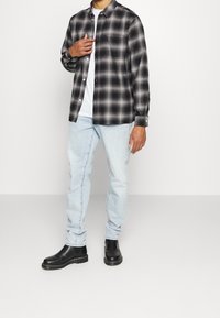 Weekday Camisa - black
