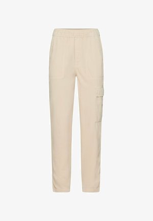 Beżowe spodnie cargo z elastycznym paskiem w talii, dwoma przednimi kieszeniami oraz boczną kieszenią cargo. Wykonane z teksturowanej tkaniny w prostym kroju.