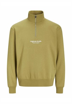 Felpa verde oliva con mezza zip realizzata in tessuto morbido, caratterizzata da orli e polsini a coste e un logo bianco sul davanti.