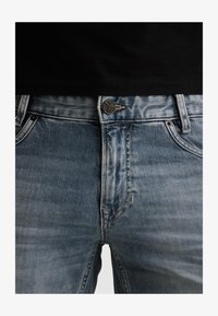 Niet geselecteerd, rmb