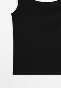 Canotta nera senza maniche realizzata in tessuto liscio ed elastico. Presenta un collo rotondo, bordi rifiniti e un design aderente.
