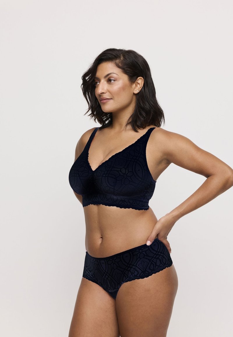 PrimaDonna SALERNO LUXURY granatowy