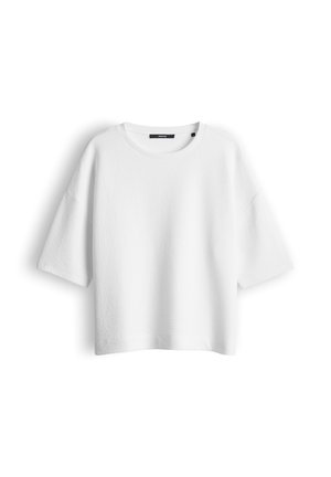 someday., OVERSIZED TEXTURE - Basic T-shirt - milk
