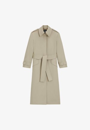 Helle beigefarbene Trenchcoat mit Gürtel, Klappentaschen und klassischem Kragen. Glatte Textur und mittellanges Design, geeignet für verschiedene Stile.