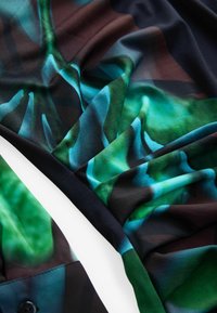 Next REGULAR FIT RUCHED DETAIL - Pitkähihainen paita - black green floral print