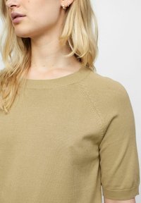 Soft Rebels MARLA O-NECK - T-shirt basic - olive gray