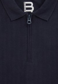Unausgewählt, blue