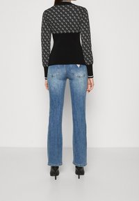 Guess Sweter