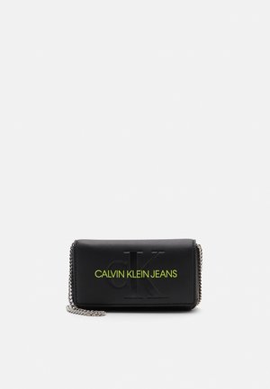 SCULPTED MONO PHONE XBODY - Schoudertas - black