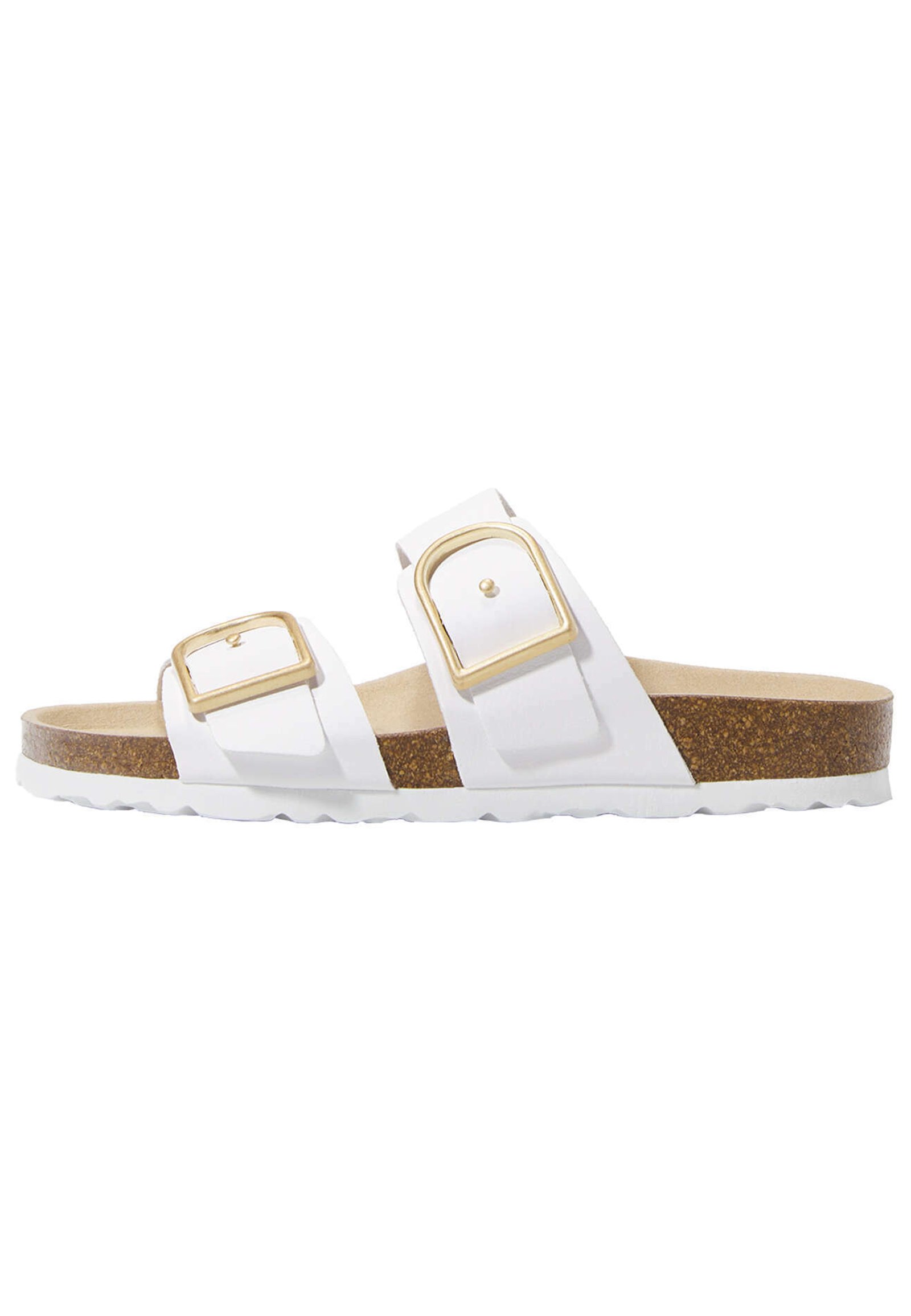 White low heel shoes