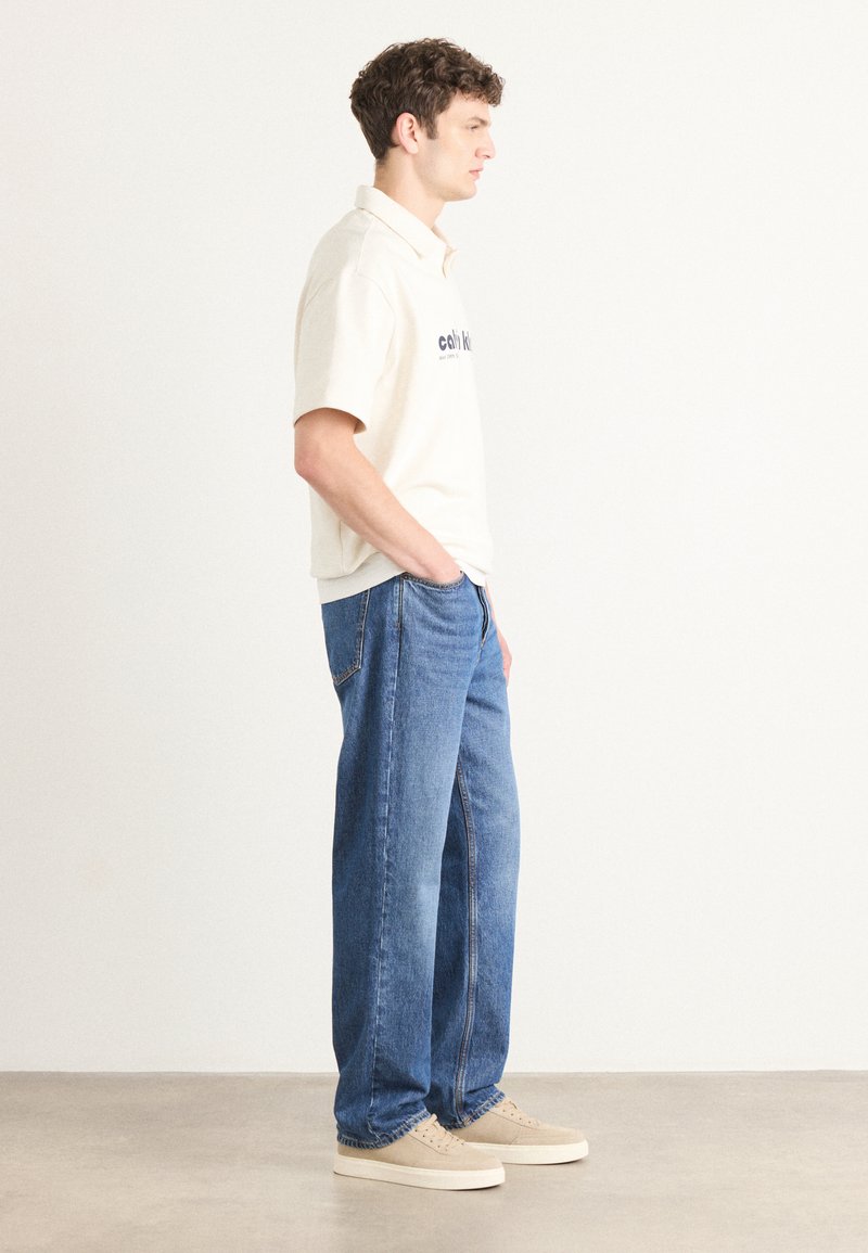Calvin Klein Jeans PREMIUM RELAXED - Polotričko - tofu