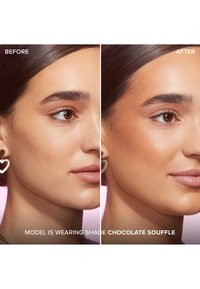 Too Faced CHOCOLATE SOLEIL MELTING BRONZING & SCULPTING STICK - Bronzer - chocolate souffle