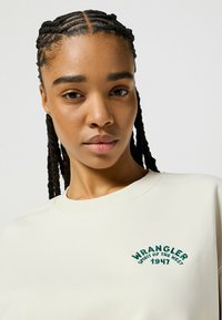 Wrangler OVERSIZED SWEAT - Sweatshirt - vintage white