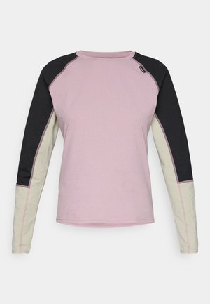 Langermet T-skjorte med en lys rosa kropp, svarte skulderpaneler og beige nedre ermer med kontraststing. Laget av bomull.