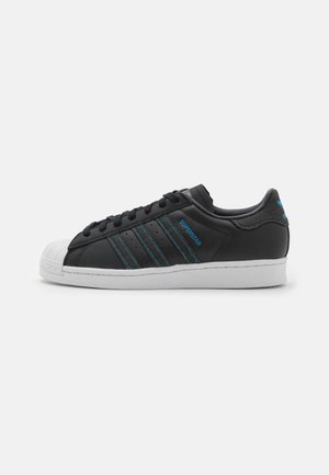 Baskets basses - black
