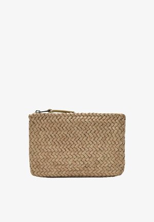 Piccola pochette rettangolare beige con texture intrecciata e chiusura con cerniera sulla parte superiore con linguetta.