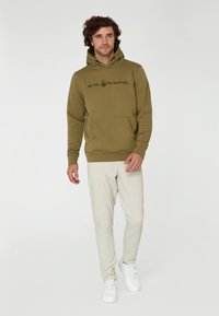 Sail Racing BOWMAN - Jersey con capucha - dusty olive