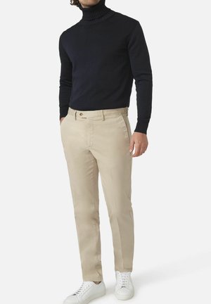 Oscar Jacobson DANWICK - Chino - beige washed sand