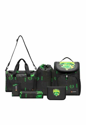 CORE LIGHT SET 6 PCS - Matkalaukkusetti - green