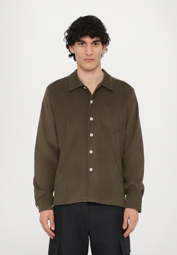 LEISURE SHIRT - Shirt - gator