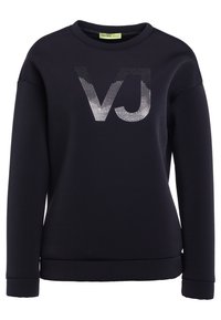 Sweatshirt bleu marine à manches longues, col rond et logo 'VJ' argenté texturé sur le devant. Tissu lisse, design minimal.