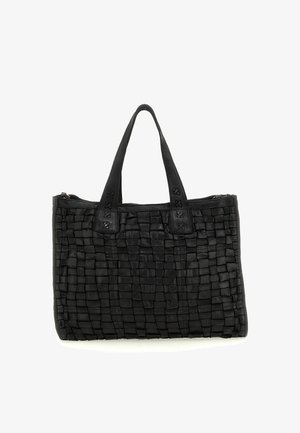 Borsa a tote in pelle intrecciata nera con due manici corti, caratterizzata da un motivo a griglia testurizzato e una chiusura con zip superiore.